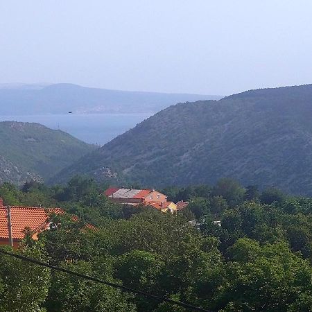Apartman Sous Les Rochers Grizane-Belgrad Екстер'єр фото