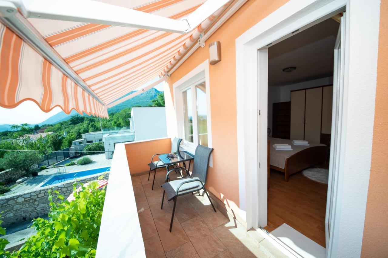 Apartman Sous Les Rochers Grizane-Belgrad Екстер'єр фото